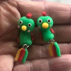 ADORABLE Parrot Bird Clay Polymer Earrings NWT